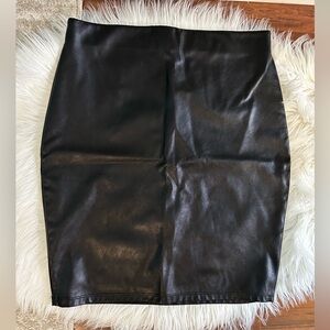 HATCH BLACK PU LEATHER MINI SKIRT WITH ELASTIC WAIST